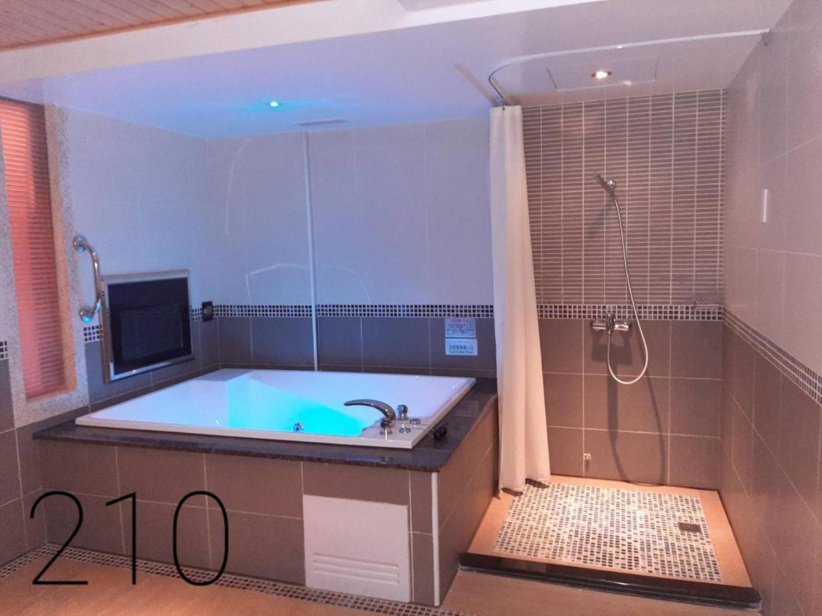 Daliao Chateau Motel & Spa מראה חיצוני תמונה